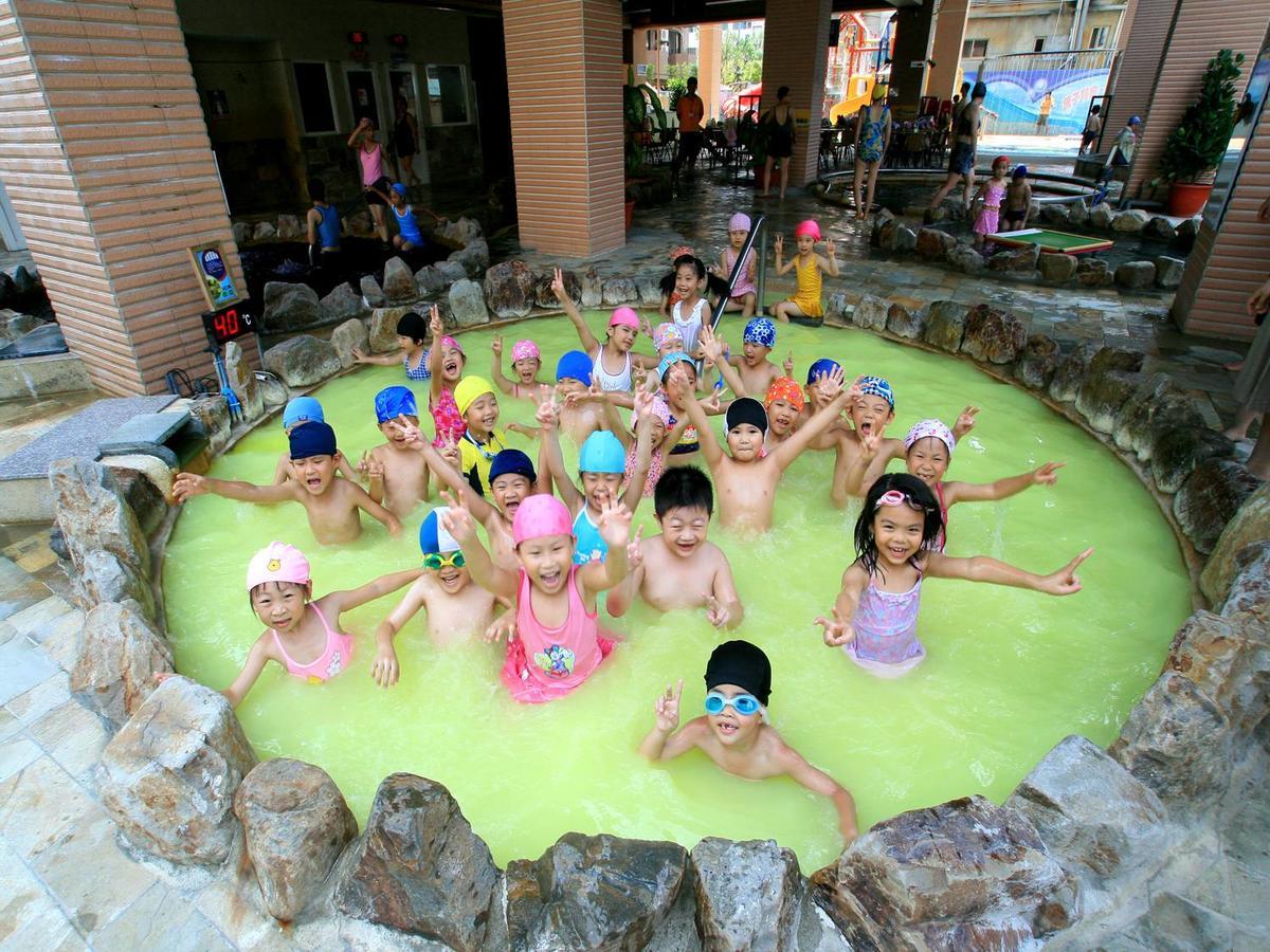 Chuang-Tang Spring Spa Hotel - Deyang Jiaoxi Zewnętrze zdjęcie